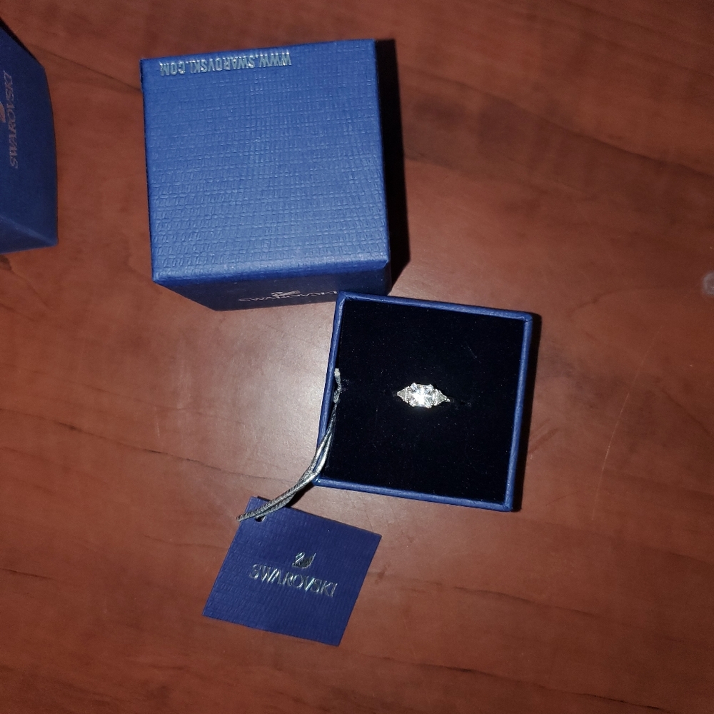 Ring - Picture 2 of 4